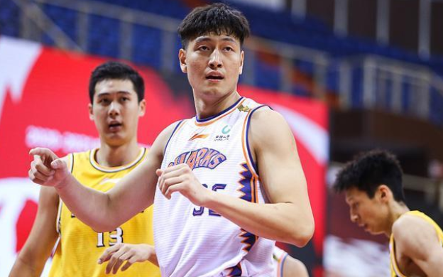 ayx-包含阿斯顿维拉发布备战花絮；窗口期外线爆发；CBA常规赛任务艰巨；身体对抗强度拉满的词条-ayx