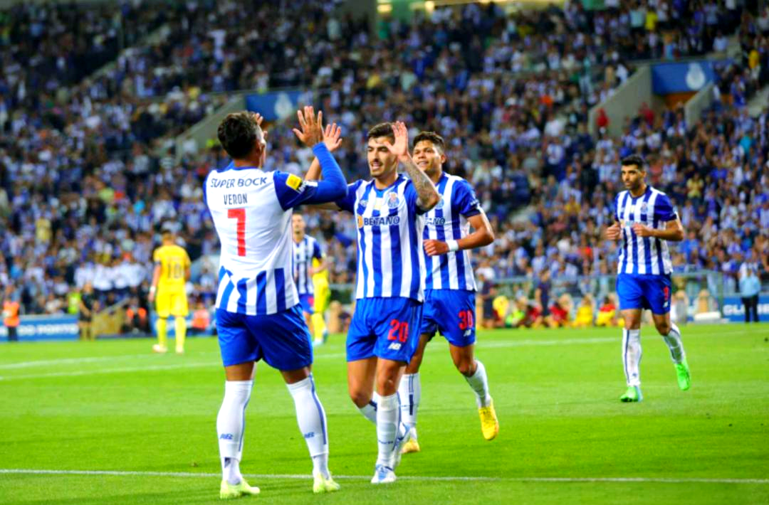 爱游戏电竞-国际比赛日全明星赛焦点战，拉齐奥更衣室发声，球迷炸锅，赛程密集仍需轮换-爱游戏电竞