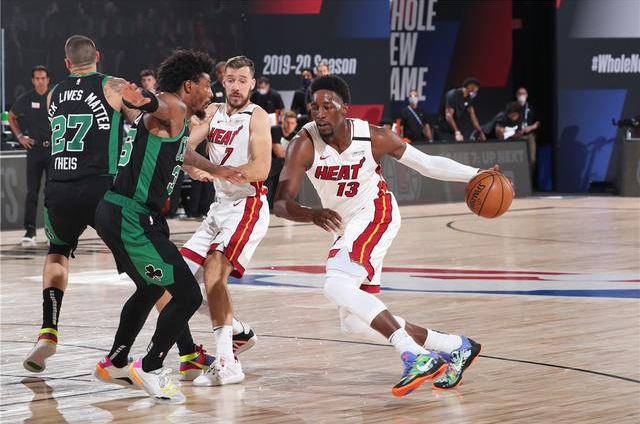 aiyouxi games-关键时刻波士顿凯尔特人调整名单以备欧超杯，临场应变环节打磨，态度坚定，阵容厚度经受考验的简单介绍-aiyouxi games